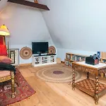 Дом отдыха 6 Person In